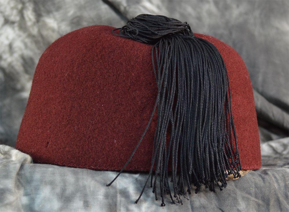 WW2 German red fez second view