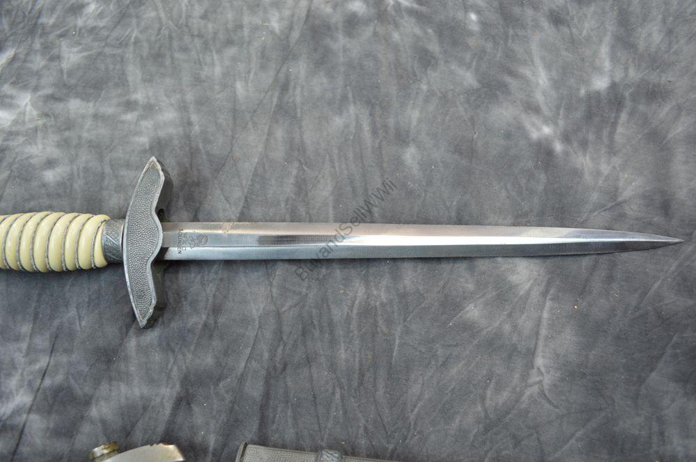 WWII German Luftwaffe dagger — full view
