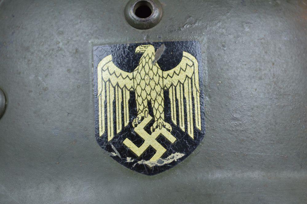 WWII German M35 DD Heer helmet — Heer eagle decal detail